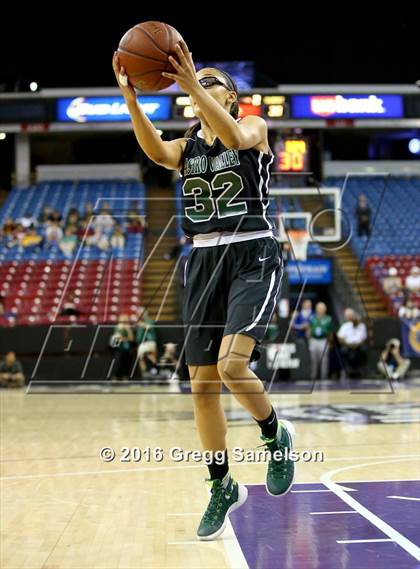 Thumbnail 3 in St. Francis vs. Castro Valley (CIF NorCal Regional D1 Final) photogallery.