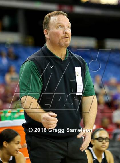 Thumbnail 1 in St. Francis vs. Castro Valley (CIF NorCal Regional D1 Final) photogallery.