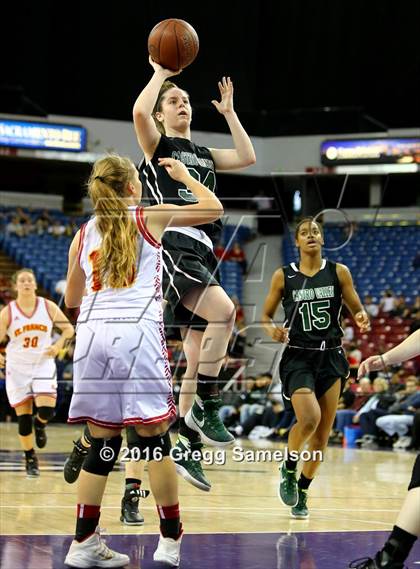 Thumbnail 2 in St. Francis vs. Castro Valley (CIF NorCal Regional D1 Final) photogallery.