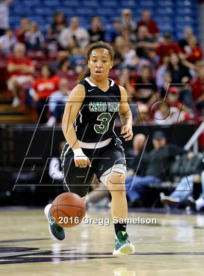 Thumbnail 2 in St. Francis vs. Castro Valley (CIF NorCal Regional D1 Final) photogallery.