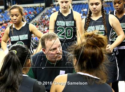 Thumbnail 3 in St. Francis vs. Castro Valley (CIF NorCal Regional D1 Final) photogallery.