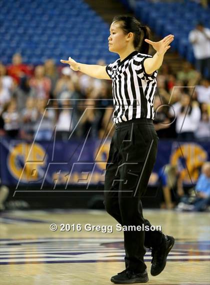 Thumbnail 1 in St. Francis vs. Castro Valley (CIF NorCal Regional D1 Final) photogallery.