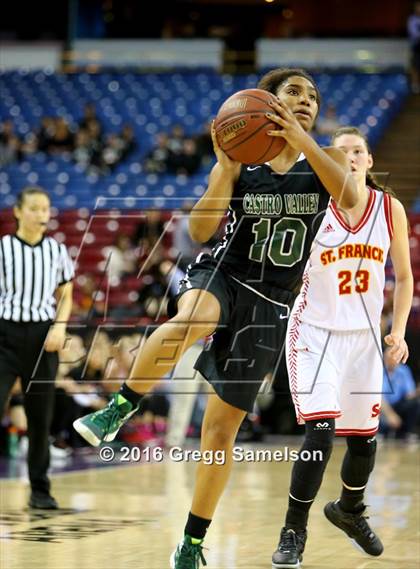 Thumbnail 3 in St. Francis vs. Castro Valley (CIF NorCal Regional D1 Final) photogallery.