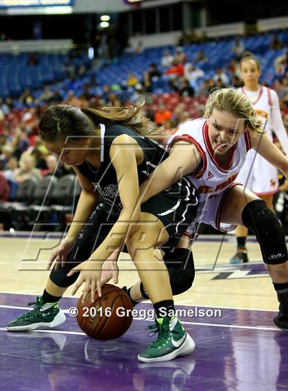 Thumbnail 3 in St. Francis vs. Castro Valley (CIF NorCal Regional D1 Final) photogallery.