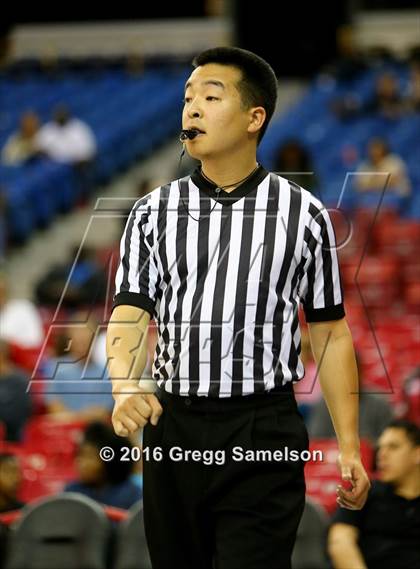 Thumbnail 2 in St. Francis vs. Castro Valley (CIF NorCal Regional D1 Final) photogallery.