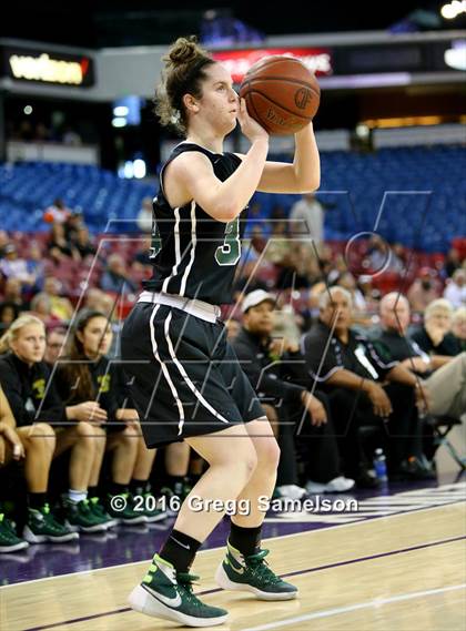 Thumbnail 2 in St. Francis vs. Castro Valley (CIF NorCal Regional D1 Final) photogallery.