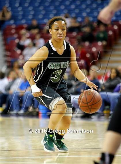 Thumbnail 1 in St. Francis vs. Castro Valley (CIF NorCal Regional D1 Final) photogallery.