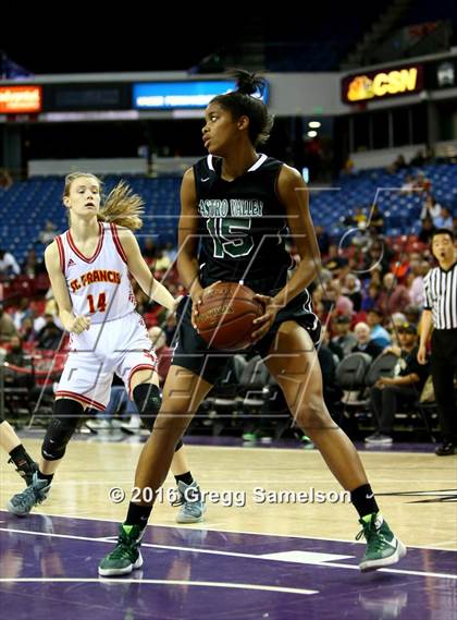 Thumbnail 1 in St. Francis vs. Castro Valley (CIF NorCal Regional D1 Final) photogallery.