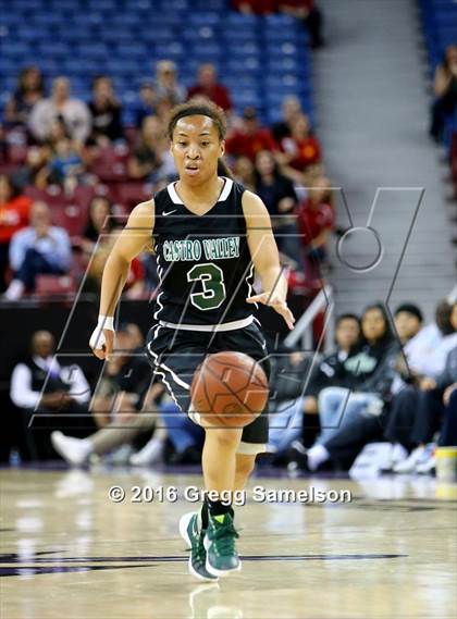Thumbnail 1 in St. Francis vs. Castro Valley (CIF NorCal Regional D1 Final) photogallery.