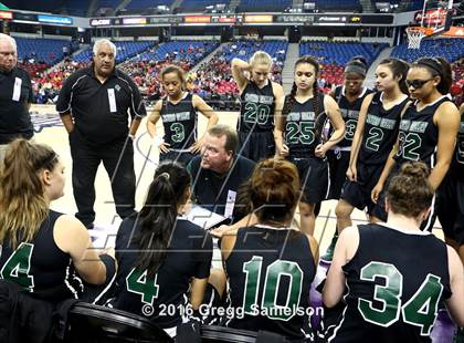 Thumbnail 2 in St. Francis vs. Castro Valley (CIF NorCal Regional D1 Final) photogallery.