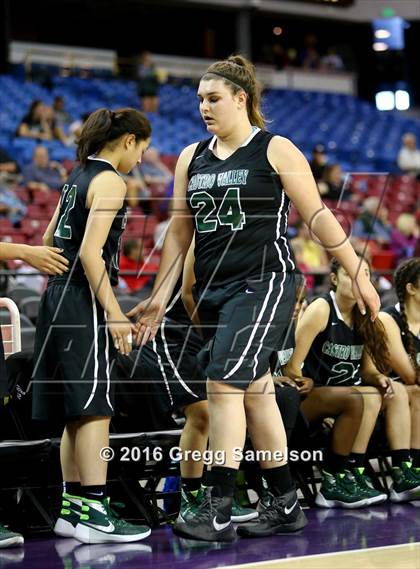 Thumbnail 1 in St. Francis vs. Castro Valley (CIF NorCal Regional D1 Final) photogallery.