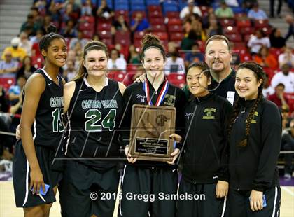 Thumbnail 3 in St. Francis vs. Castro Valley (CIF NorCal Regional D1 Final) photogallery.
