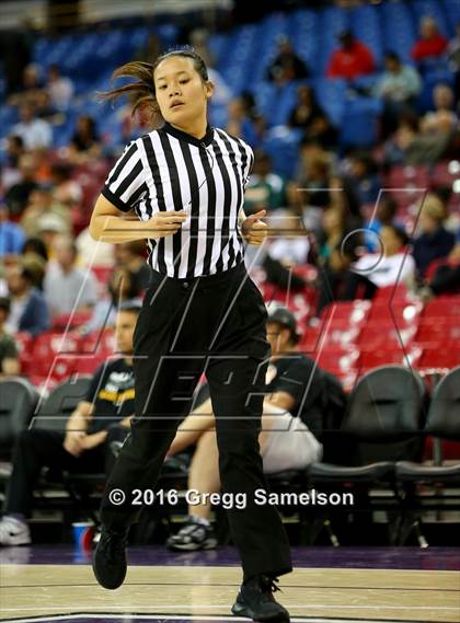 Thumbnail 1 in St. Francis vs. Castro Valley (CIF NorCal Regional D1 Final) photogallery.