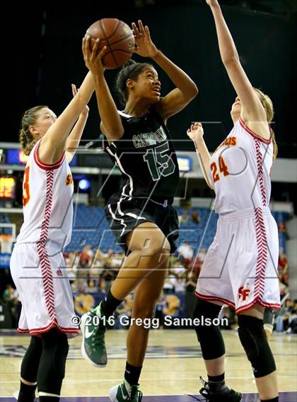 Thumbnail 2 in St. Francis vs. Castro Valley (CIF NorCal Regional D1 Final) photogallery.