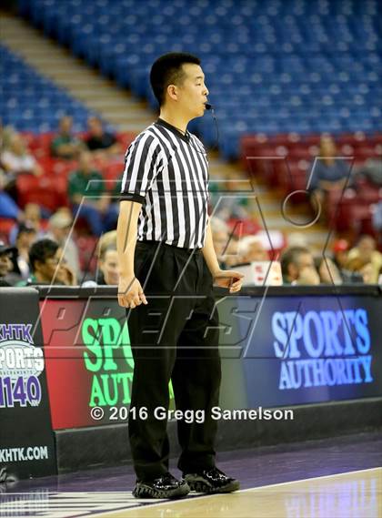 Thumbnail 1 in St. Francis vs. Castro Valley (CIF NorCal Regional D1 Final) photogallery.