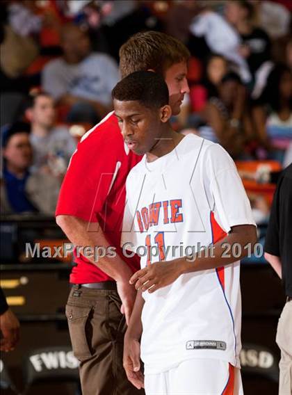 Thumbnail 3 in Bowie vs. Marcus (Texas 5A Region 1 Semifinal) photogallery.