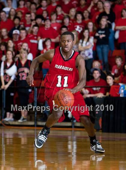 Thumbnail 3 in Bowie vs. Marcus (Texas 5A Region 1 Semifinal) photogallery.