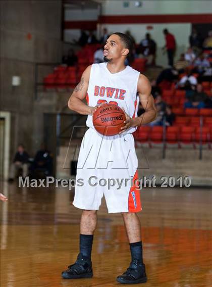 Thumbnail 2 in Bowie vs. Marcus (Texas 5A Region 1 Semifinal) photogallery.