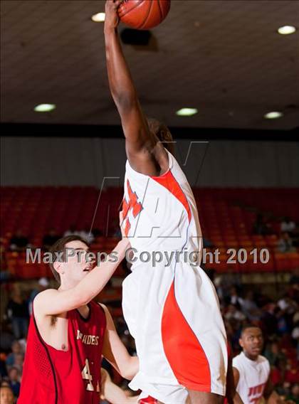 Thumbnail 1 in Bowie vs. Marcus (Texas 5A Region 1 Semifinal) photogallery.