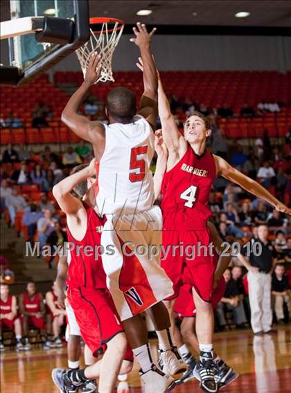 Thumbnail 2 in Bowie vs. Marcus (Texas 5A Region 1 Semifinal) photogallery.