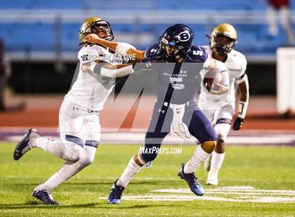 Thumbnail 3 in Bellarmine College Prep vs. Central Catholic photogallery.