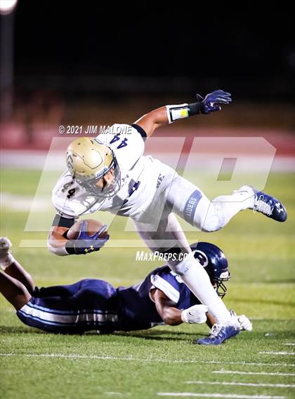 Thumbnail 3 in Bellarmine College Prep vs. Central Catholic photogallery.
