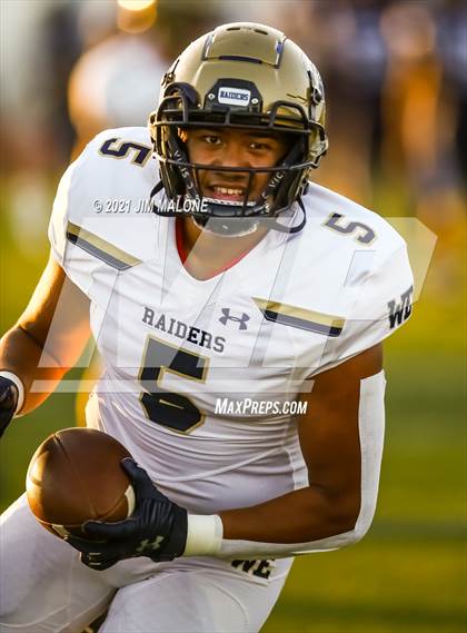 Thumbnail 3 in Bellarmine College Prep vs. Central Catholic photogallery.