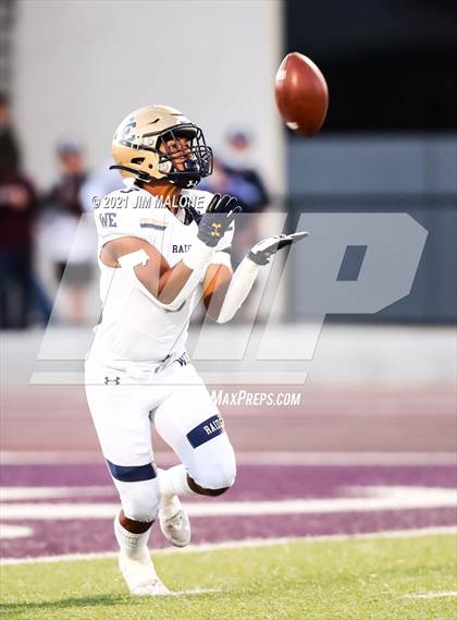 Thumbnail 2 in Bellarmine College Prep vs. Central Catholic photogallery.