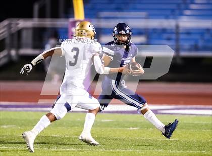 Thumbnail 2 in Bellarmine College Prep vs. Central Catholic photogallery.