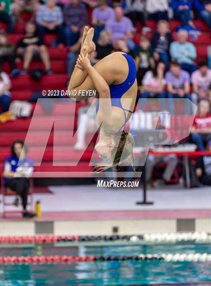 Thumbnail 3 in WIAA Division 2 Final photogallery.