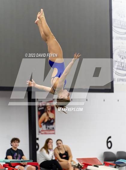 Thumbnail 1 in WIAA Division 2 Final photogallery.