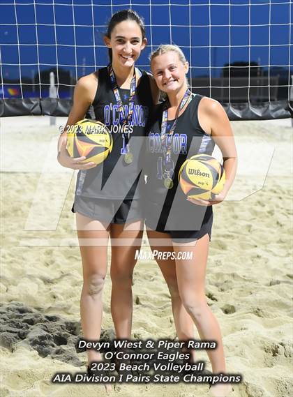 Thumbnail 2 in O'Connor vs. O'Connor (AIA Division I Pairs Final) photogallery.