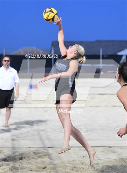 Thumbnail 3 in O'Connor vs. O'Connor (AIA Division I Pairs Final) photogallery.