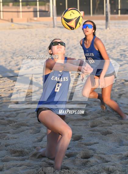 Thumbnail 2 in O'Connor vs. O'Connor (AIA Division I Pairs Final) photogallery.