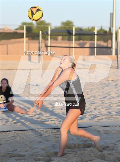 Thumbnail 2 in O'Connor vs. O'Connor (AIA Division I Pairs Final) photogallery.
