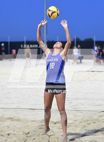 Thumbnail 3 in O'Connor vs. O'Connor (AIA Division I Pairs Final) photogallery.