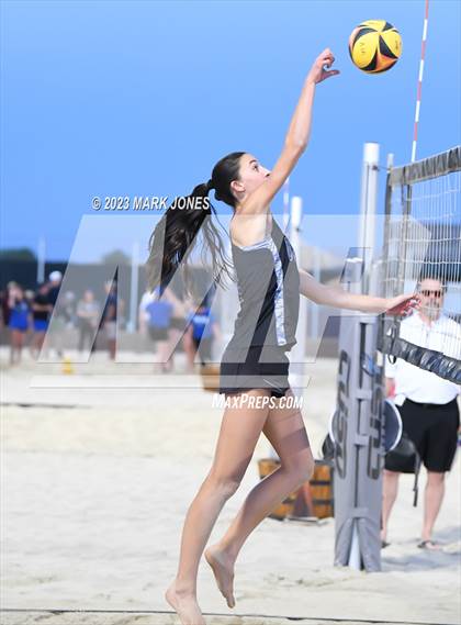 Thumbnail 3 in O'Connor vs. O'Connor (AIA Division I Pairs Final) photogallery.