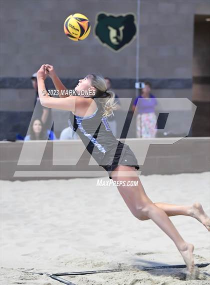 Thumbnail 2 in O'Connor vs. O'Connor (AIA Division I Pairs Final) photogallery.