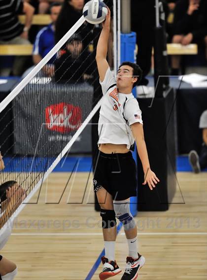 Thumbnail 2 in Huntington Beach vs. Loyola (CIF SS D1 Final) photogallery.