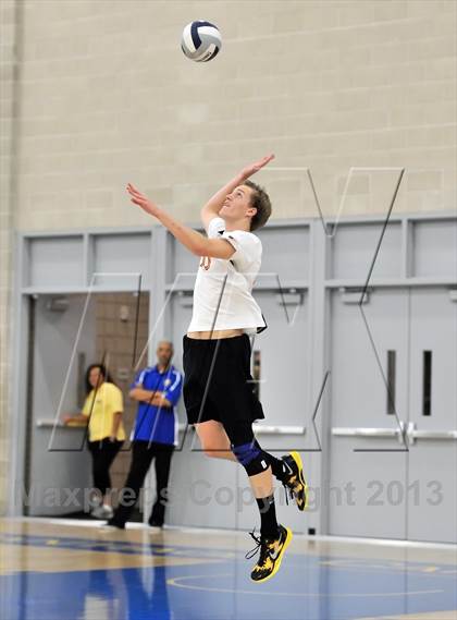 Thumbnail 2 in Huntington Beach vs. Loyola (CIF SS D1 Final) photogallery.