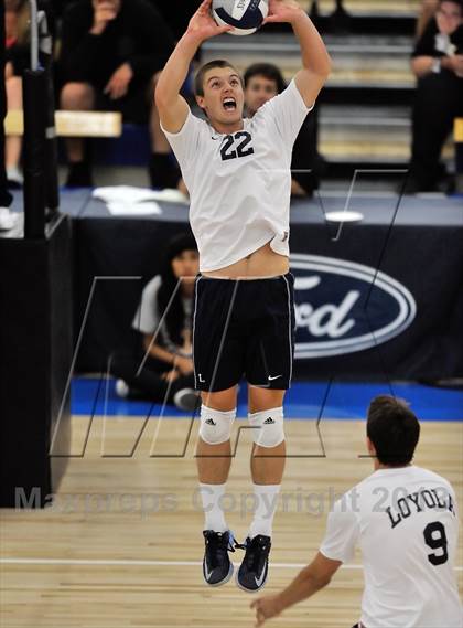 Thumbnail 3 in Huntington Beach vs. Loyola (CIF SS D1 Final) photogallery.