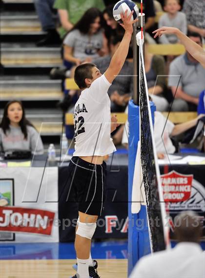 Thumbnail 3 in Huntington Beach vs. Loyola (CIF SS D1 Final) photogallery.