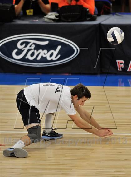 Thumbnail 3 in Huntington Beach vs. Loyola (CIF SS D1 Final) photogallery.