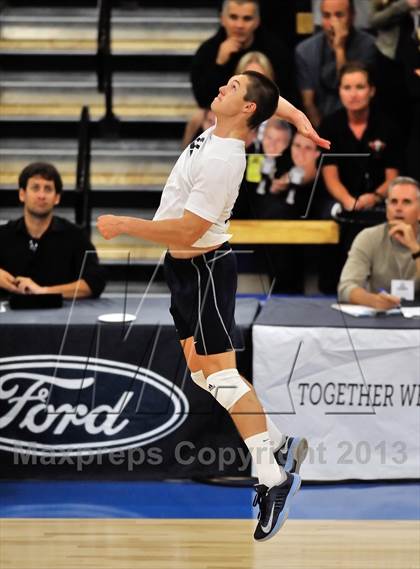 Thumbnail 3 in Huntington Beach vs. Loyola (CIF SS D1 Final) photogallery.