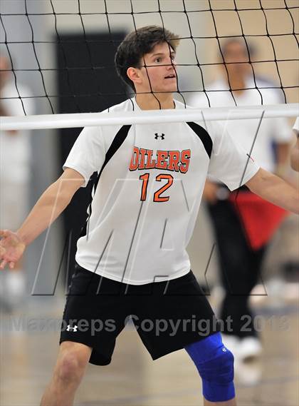 Thumbnail 2 in Huntington Beach vs. Loyola (CIF SS D1 Final) photogallery.