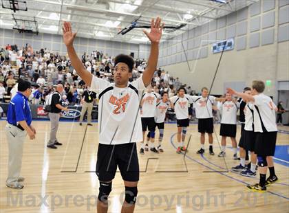 Thumbnail 2 in Huntington Beach vs. Loyola (CIF SS D1 Final) photogallery.