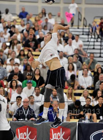 Thumbnail 3 in Huntington Beach vs. Loyola (CIF SS D1 Final) photogallery.