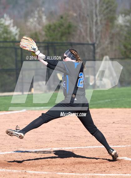 Thumbnail 3 in Girls Prep @ Soddy Daisy photogallery.