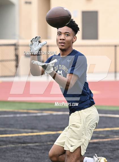 Thumbnail 2 in Huntington Beach vs. JW North (Surf City Passing Tournament) photogallery.