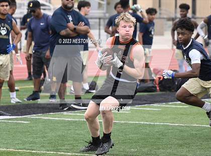 Thumbnail 2 in Huntington Beach vs. JW North (Surf City Passing Tournament) photogallery.